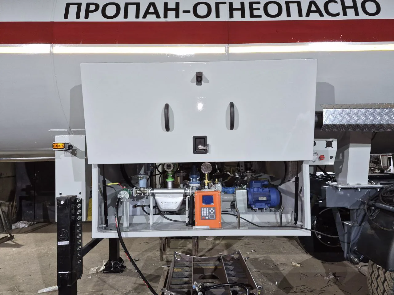 Колонка АТЗ Гарвекс для топливозаправщика